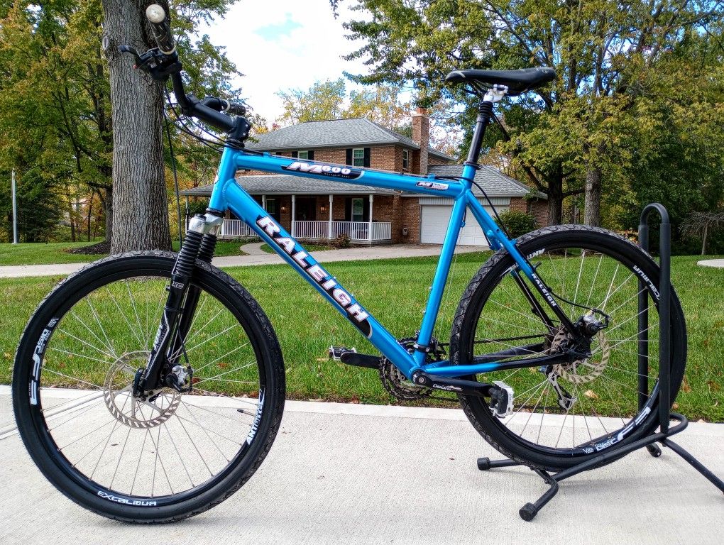USA Built XL Raleigh M600 Disc Brake Trail Runner - $285 (Kings Island Area)

