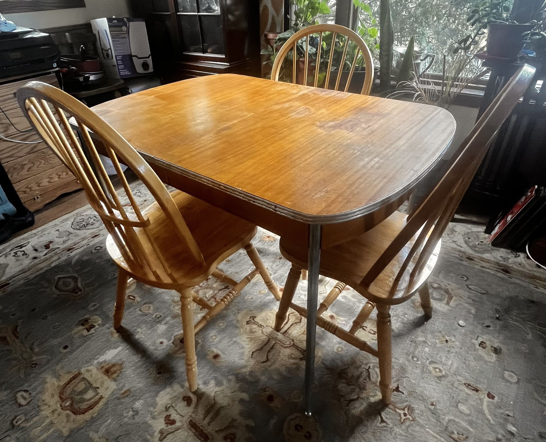 1940 Deco Style Kitchen Table w/Leaf and 3 Hardwood Windsor Chairs
