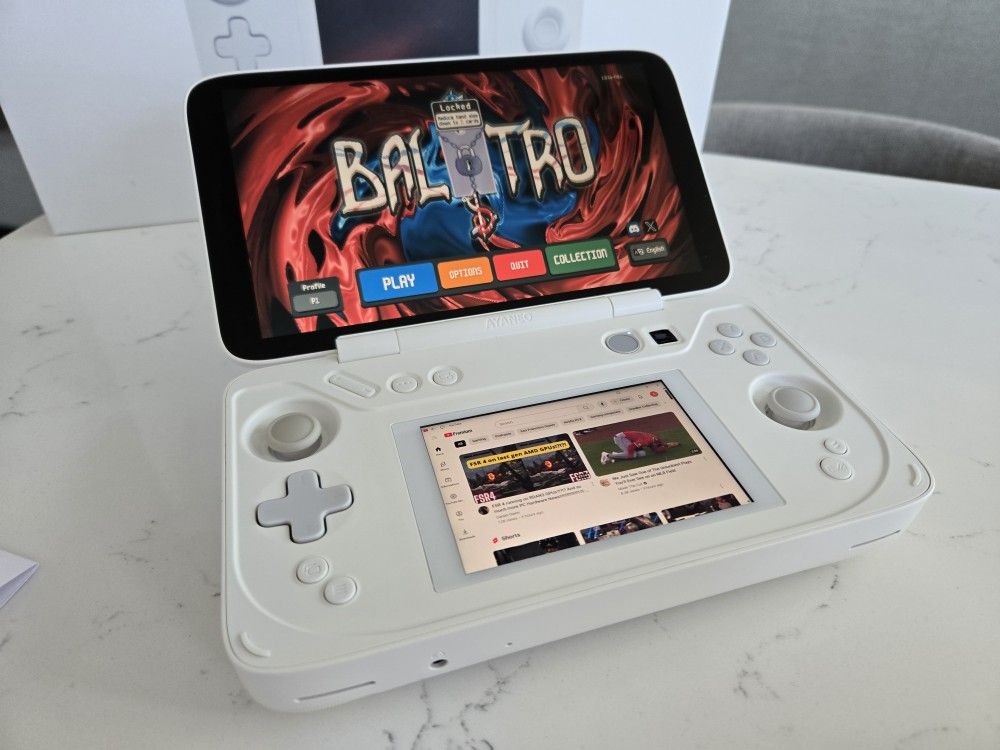 AYANEO Flip DS - AMD Ryzen 7840U - 16GB Ram - 512GB SSD - WHITE