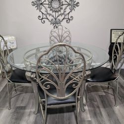 Round Glass Table 