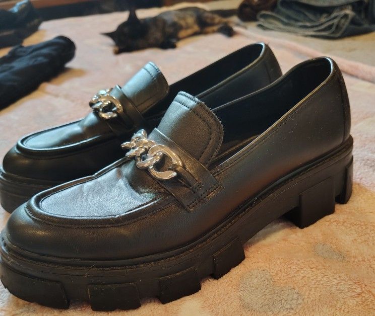 Platform Chained Shoes