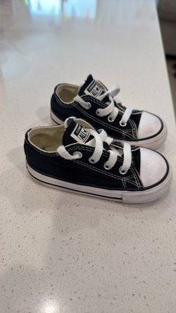 Toddler converse shoes