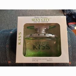 Sexy In The City Kiss 3.4 Oz Perfume 