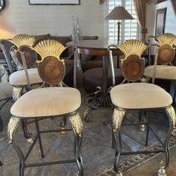 Gorgeous Ashley Hi Top Dining Set