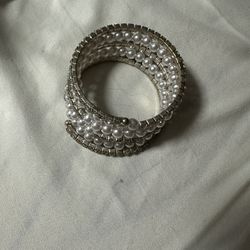 Elegant Bracelet 
