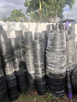 Black Nursery Pots - Plant Containers 