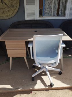 Modern desk & chair