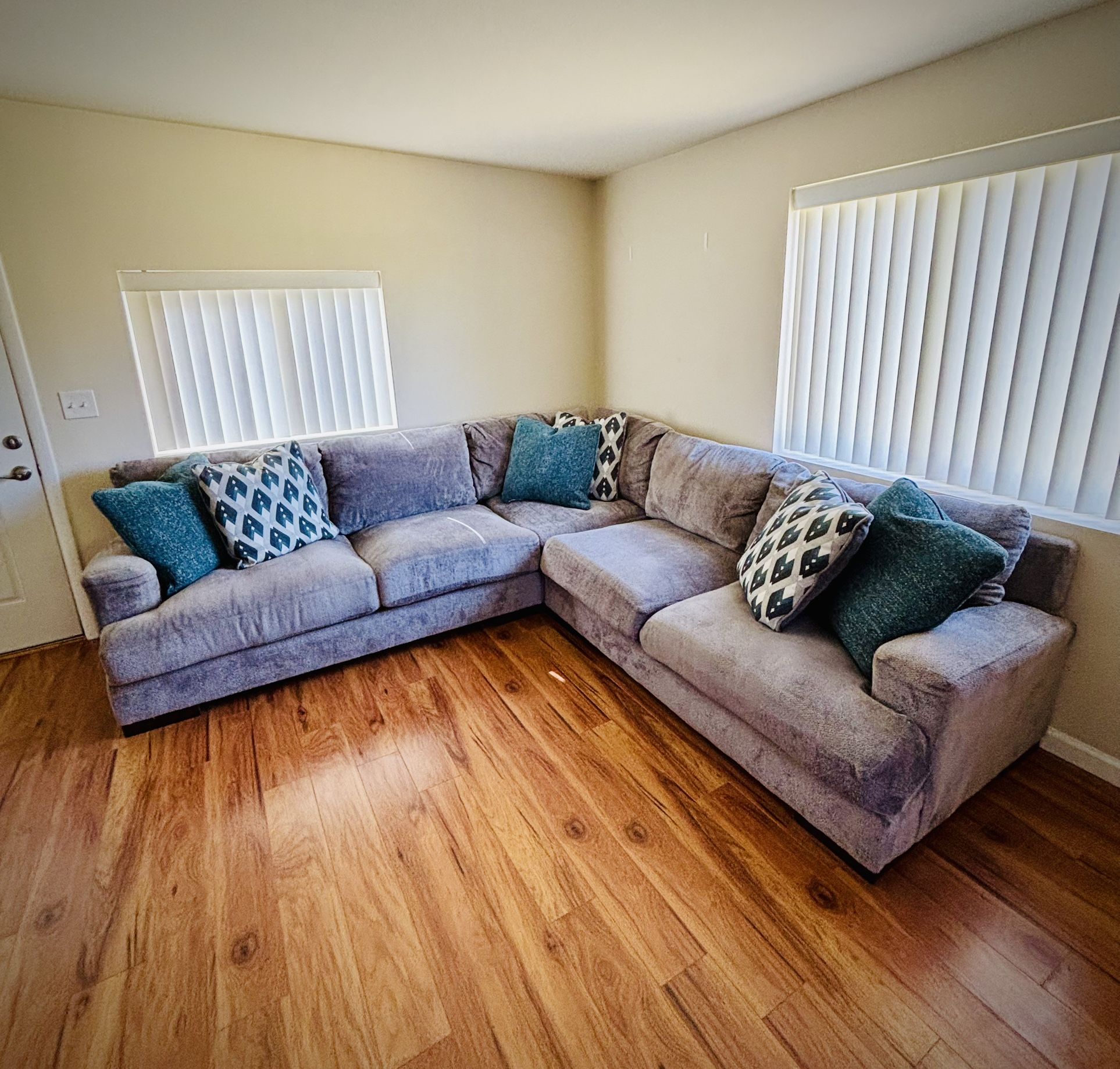 Ultra Plush Sectional Couch - Silver Grey