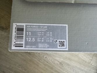 Men’s 11 Air Force 1 ‘07 LV8