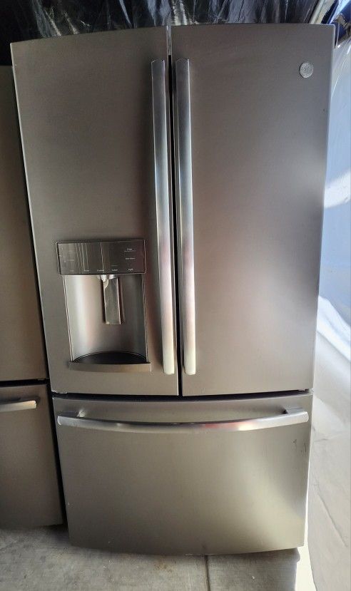 GE SLATE FINISH FRENCH DOOR REFRIGERATR
