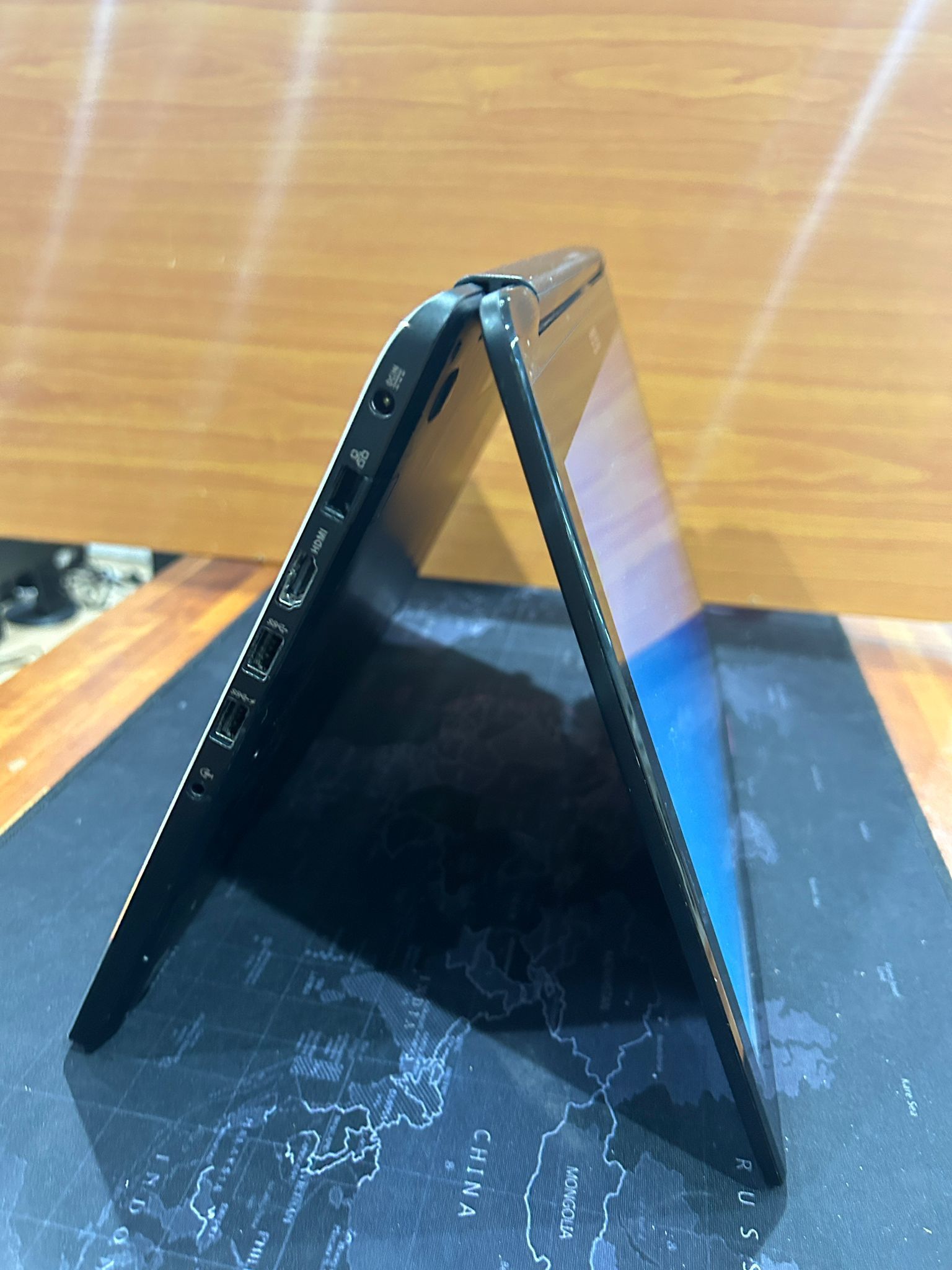 ASUS 15” TouchScreen Laptop Core i5-5200u 2.20GHz 8GB RAM upgraded to 250GB SSD Windows 10