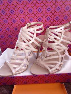 Guess heels