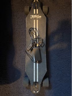 Team gee electric skateboard