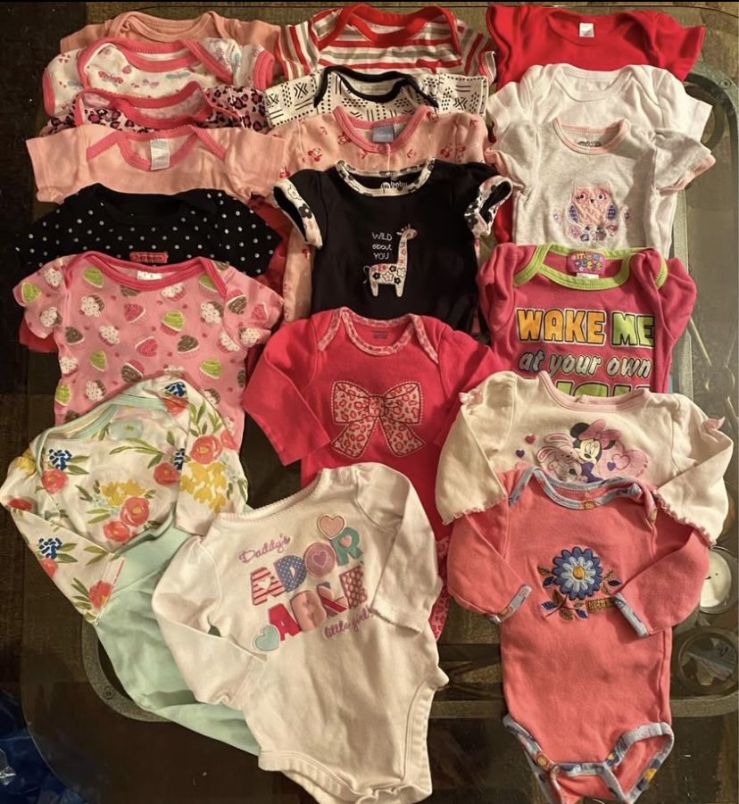 Infant Girl Clothes Size 3~6 Months - A lot Of Stuff!!!