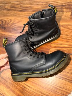 Dr. Martens 1460J Lace Up Boots size 2