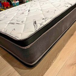 Brand New Queen Mattress – Clean, Fresh & Comfortable