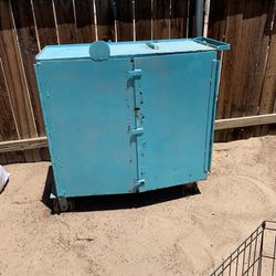 Industrial Toolbox (must pick up) 