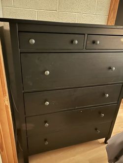 Dresser 6 drawers heavy solid wood