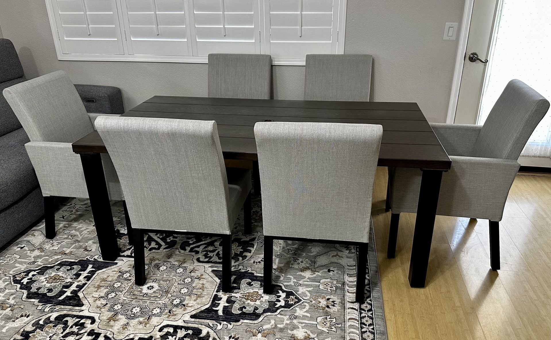 Brand New Better Homes Gardens Ellington 7 Piece Upholstered