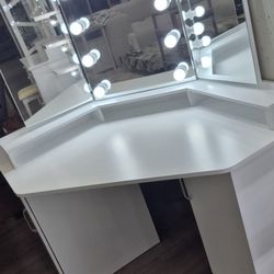 Corner Vanity - NEW Finance 4 Months 0% Interest 