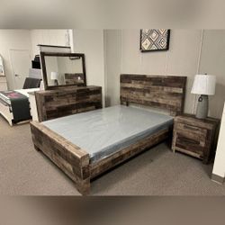 DEREKSON GRAY PANEL BEDROOM SET
