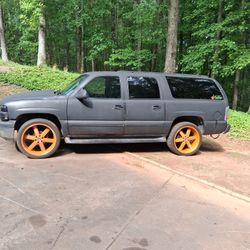 2004 Chevrolet Suburban