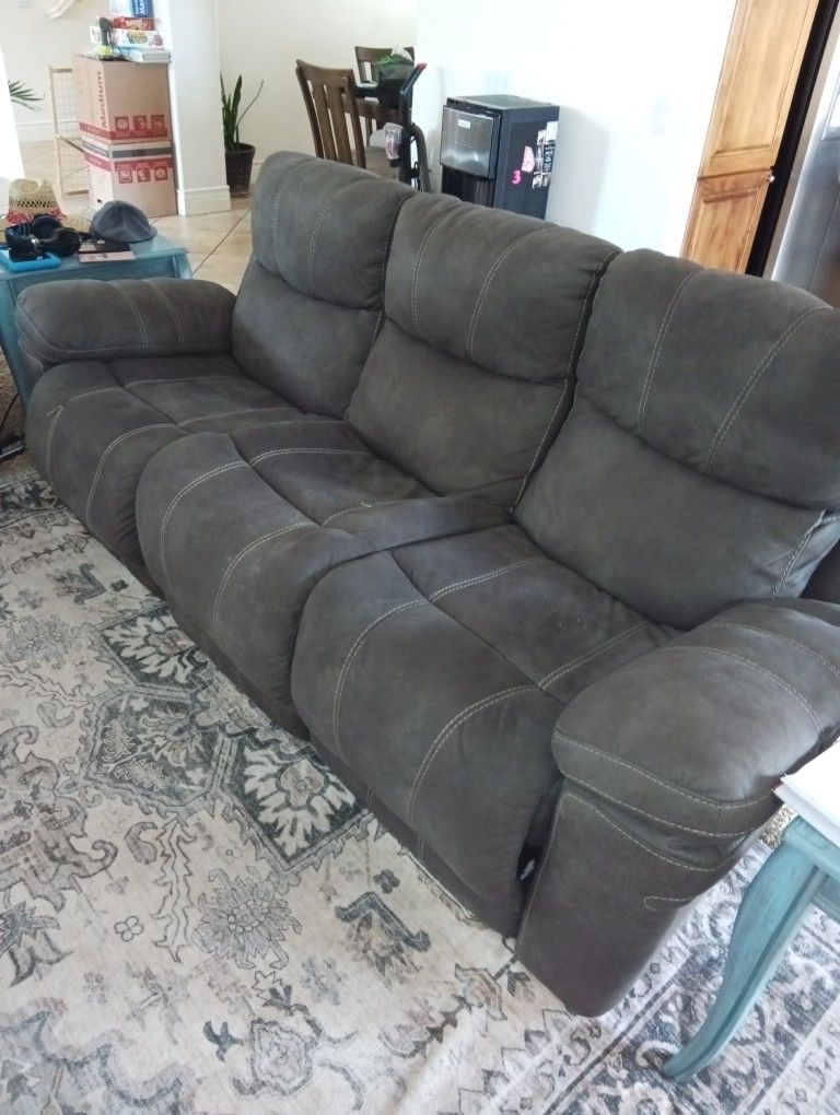 Power Reclining Couch 