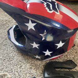 FOX V1 Motocross Helmet   DOT And MIPS Certified