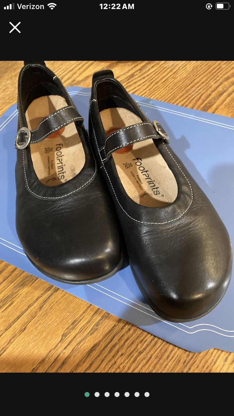 Néw Footprints By Birkenstock Black Leather Mary Jane’s Size 38
