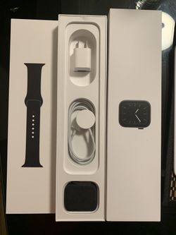 Like new Apple Watch series 5 44mm