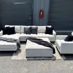 Sectional/couch/sofa,114x70, w/chair, Pickup In Tampa, Delivery Available 