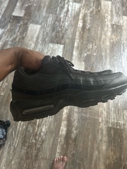 All black air max 95