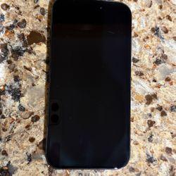 iPhone 15 (256GB) – Unlocked – Battery 100%