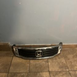  Honda Accord chrome front grille for a 2008