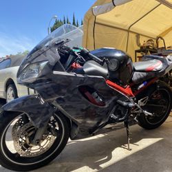 2002 F4i Read Description!