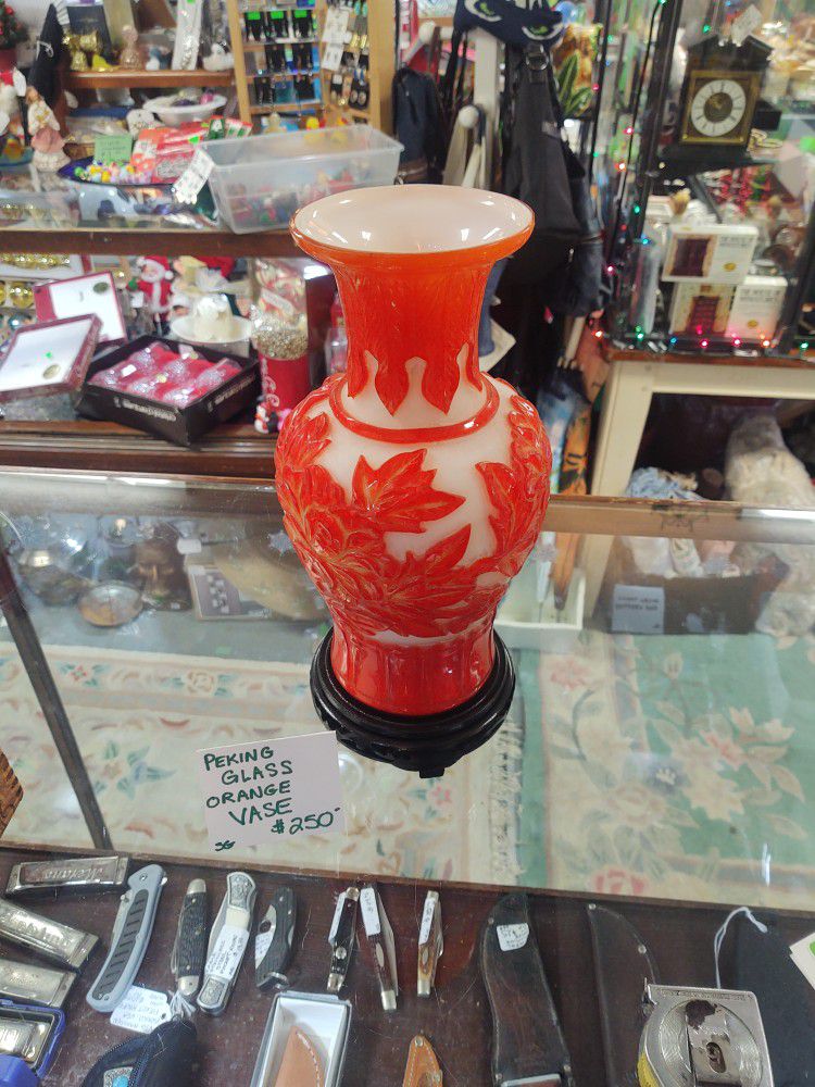 Beautiful Orange Peking Glass  Vase 11"