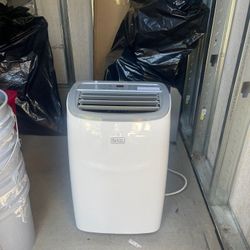 Black and Decker Portable Air Conditioner 8000 BTUs 