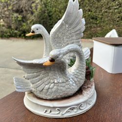 Vintage Porcelain Swan Figure 