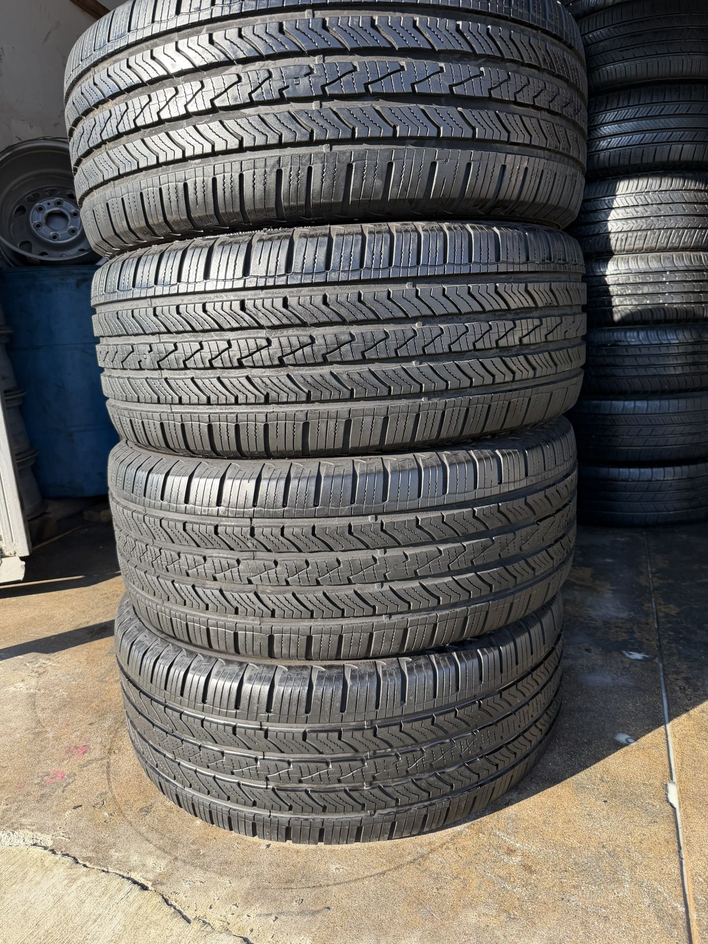 275/55-20 COOPER %90% DE VIDA $280 FULL SET LAS 4 π