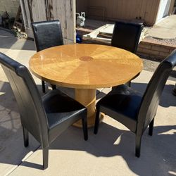 Round Dinning Table With 4 Chairs 