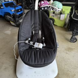 4Moms mamaroo Baby Swing