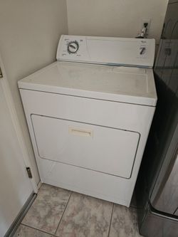 Whirlpool White Electric Dryer works good
