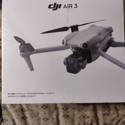 DJI AIR 3 Fly More Combo