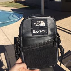 Supreme The North Face Black Leather Bag