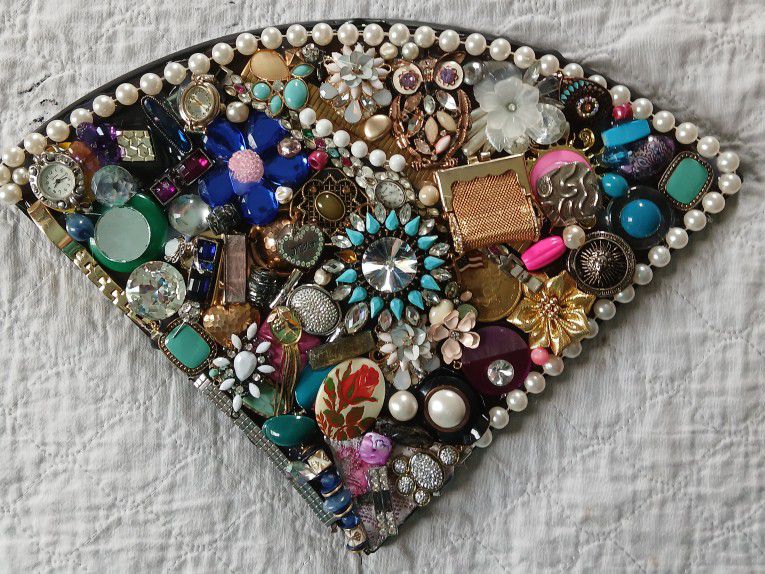 Jewelry And GEMS WALL DECOR 