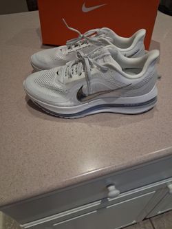 Nike Pegasus Air. Men's size 11