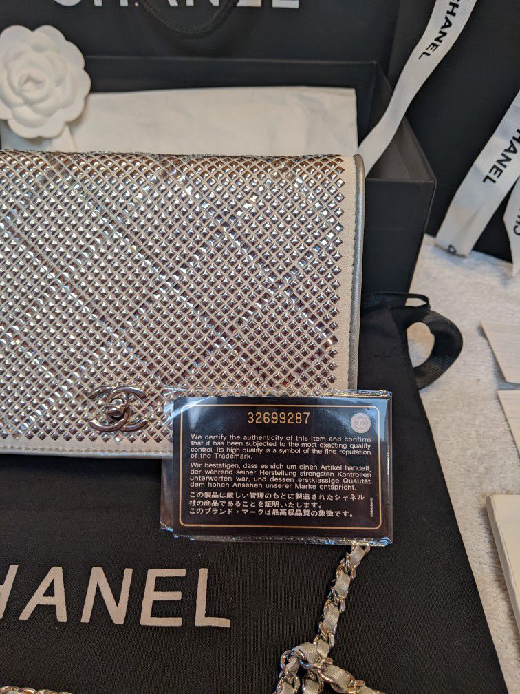 Chanel Petite Maroquinerie Bag Pre-owned for Sale in Lindenhurst