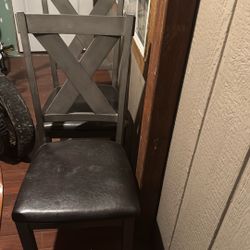 4 Chairs For Sale In Good Condition