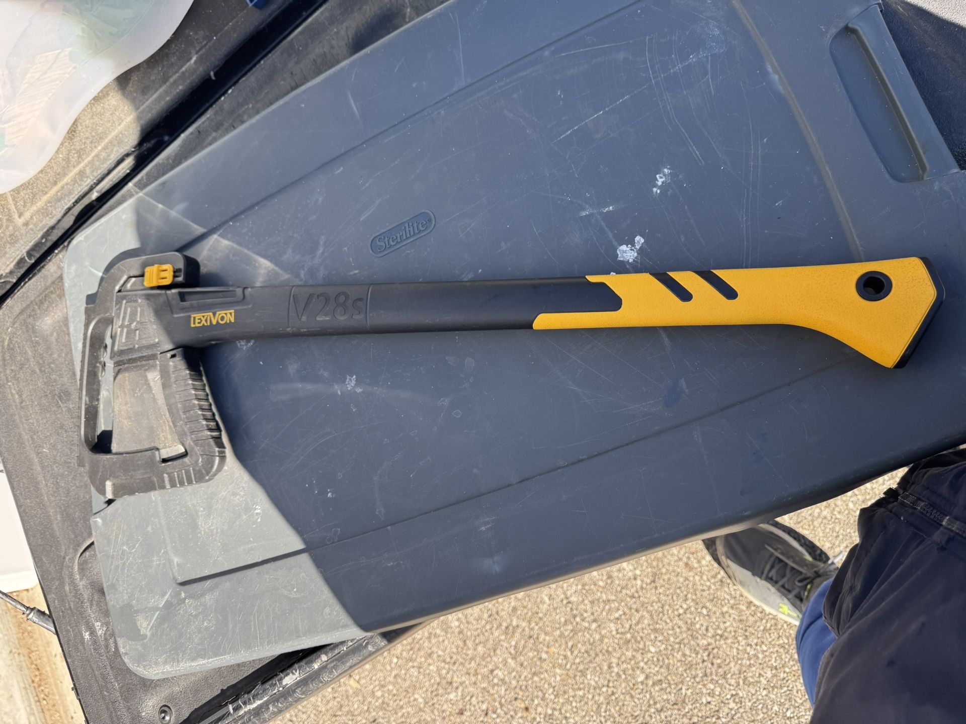 LEXIVON V28s Splitting Axe, 28-Inch Lightweight Fiber-Glass Composite Handle & Ergonomic TPR Grip | Protective Carrying Sheath Included (LX-V28s