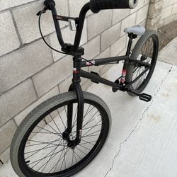 Haro Downtown BMX bike